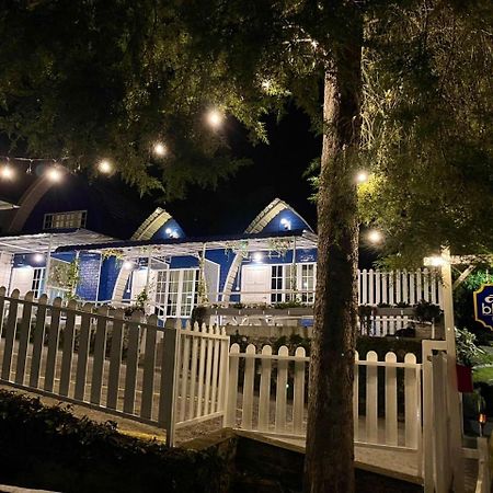 קמרון היילנדס Blue Cabins By Pfordten Cottage מראה חיצוני תמונה