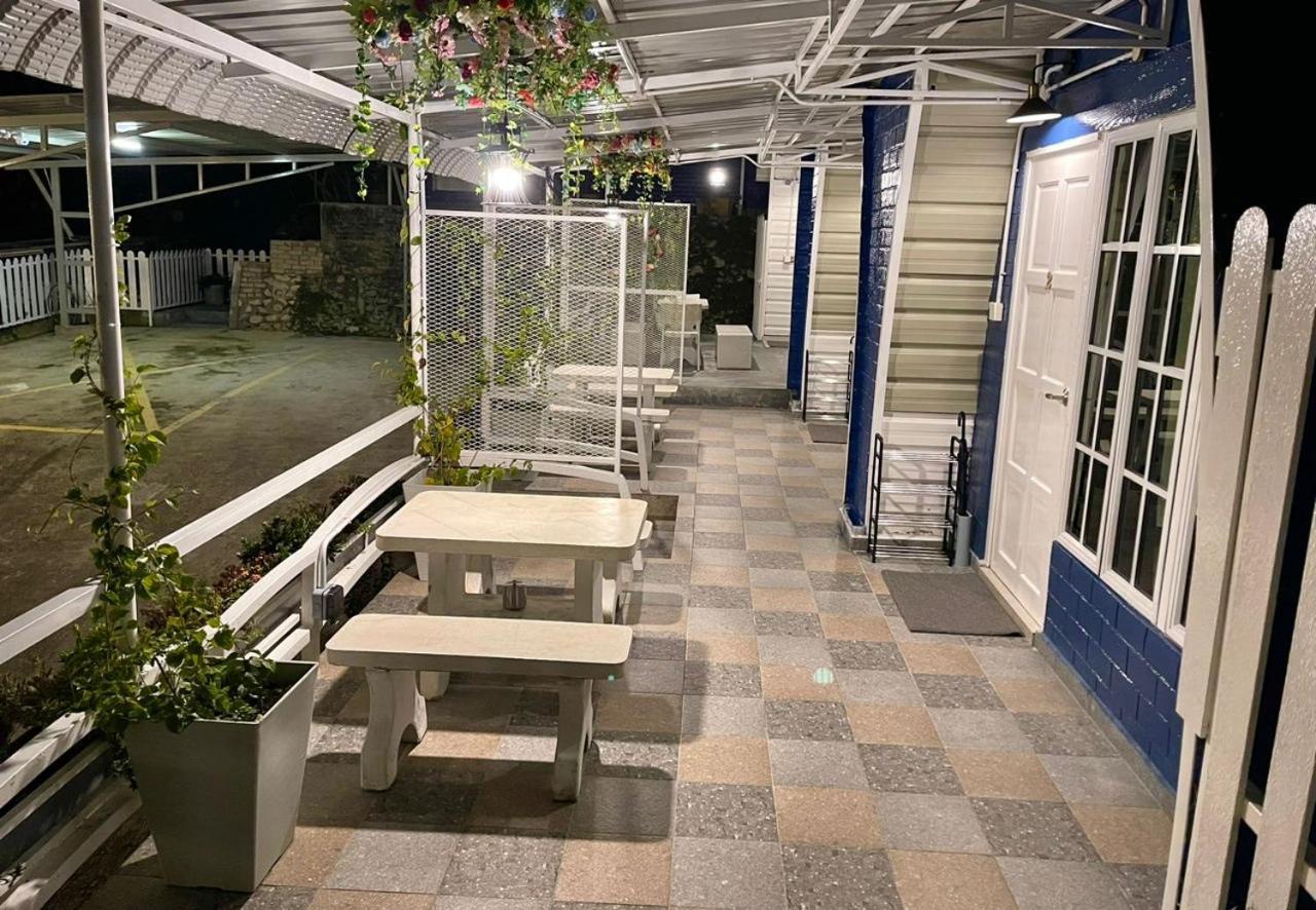 קמרון היילנדס Blue Cabins By Pfordten Cottage מראה חיצוני תמונה